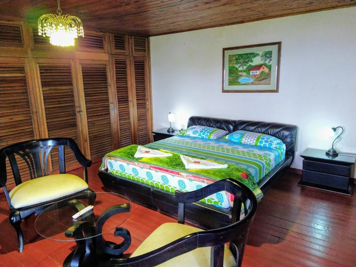 Finca Turistica Los Rosales Pereira Exteriör bild
