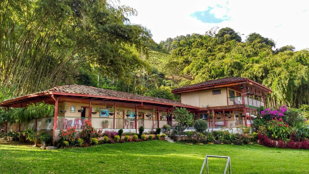 Finca Turistica Los Rosales Pereira Exteriör bild